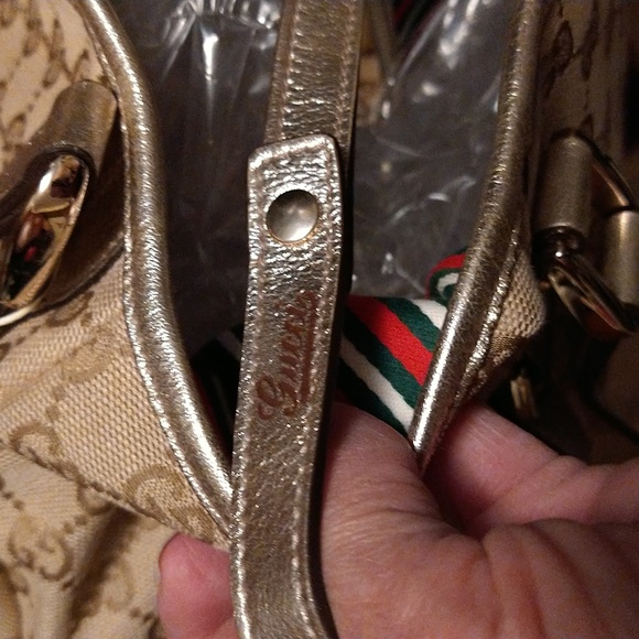 Gucci Abbey Shoulder bag GGCanvas Medium. - Picture 4 of 10